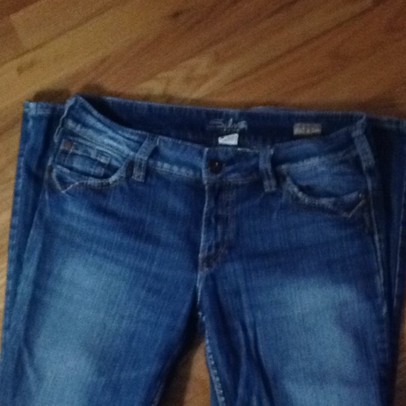 Silver Jeans - Picture 3 of 3